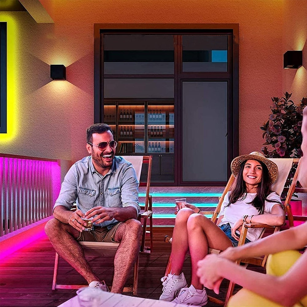 Banda Led RGB, Lungime 5M, 300 LED-uri, Telecomanda 44 Taste, Transformator 12V 5A