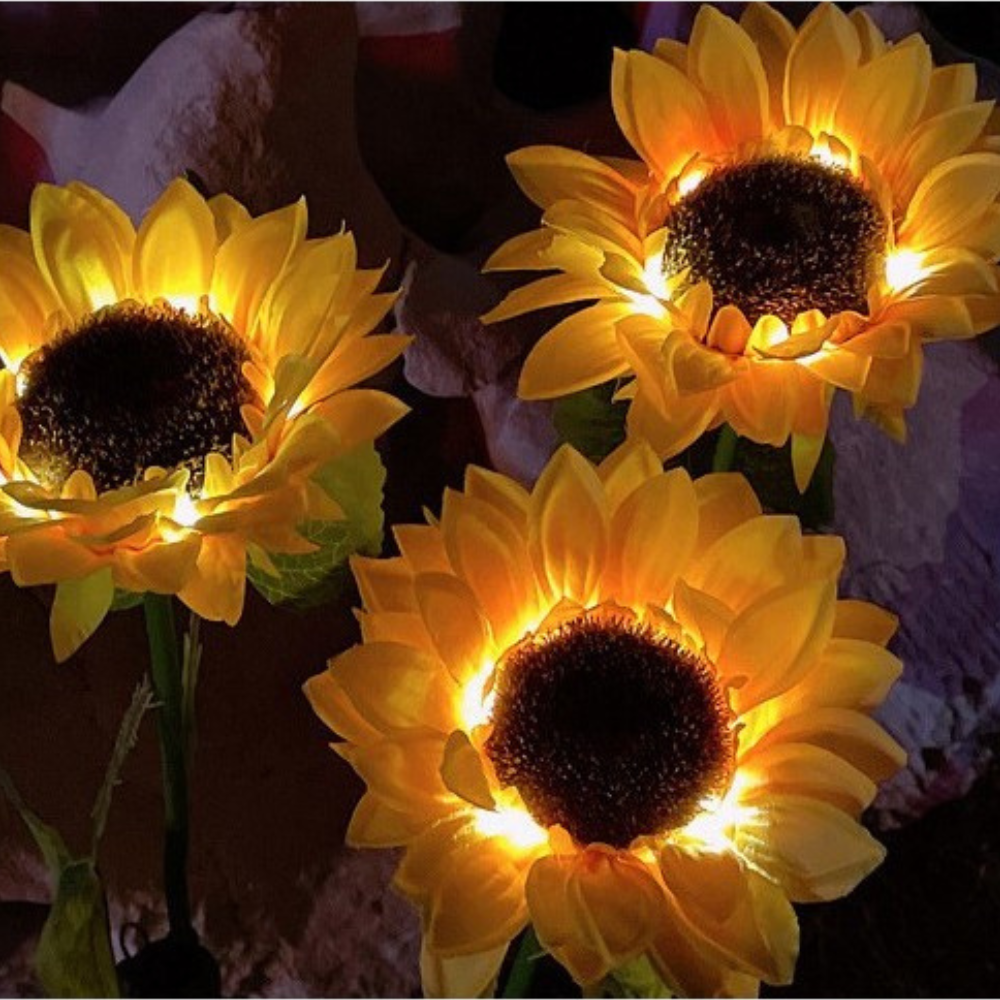 Lampa Solara Floare, Fixare in Sol, pentru Gradina, 400mAh, IP65