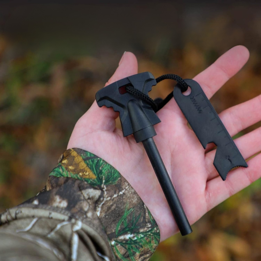 Kit Supravietuire tip Trusa, Instrumente Multifunctionale, Lanterna, Model Compact