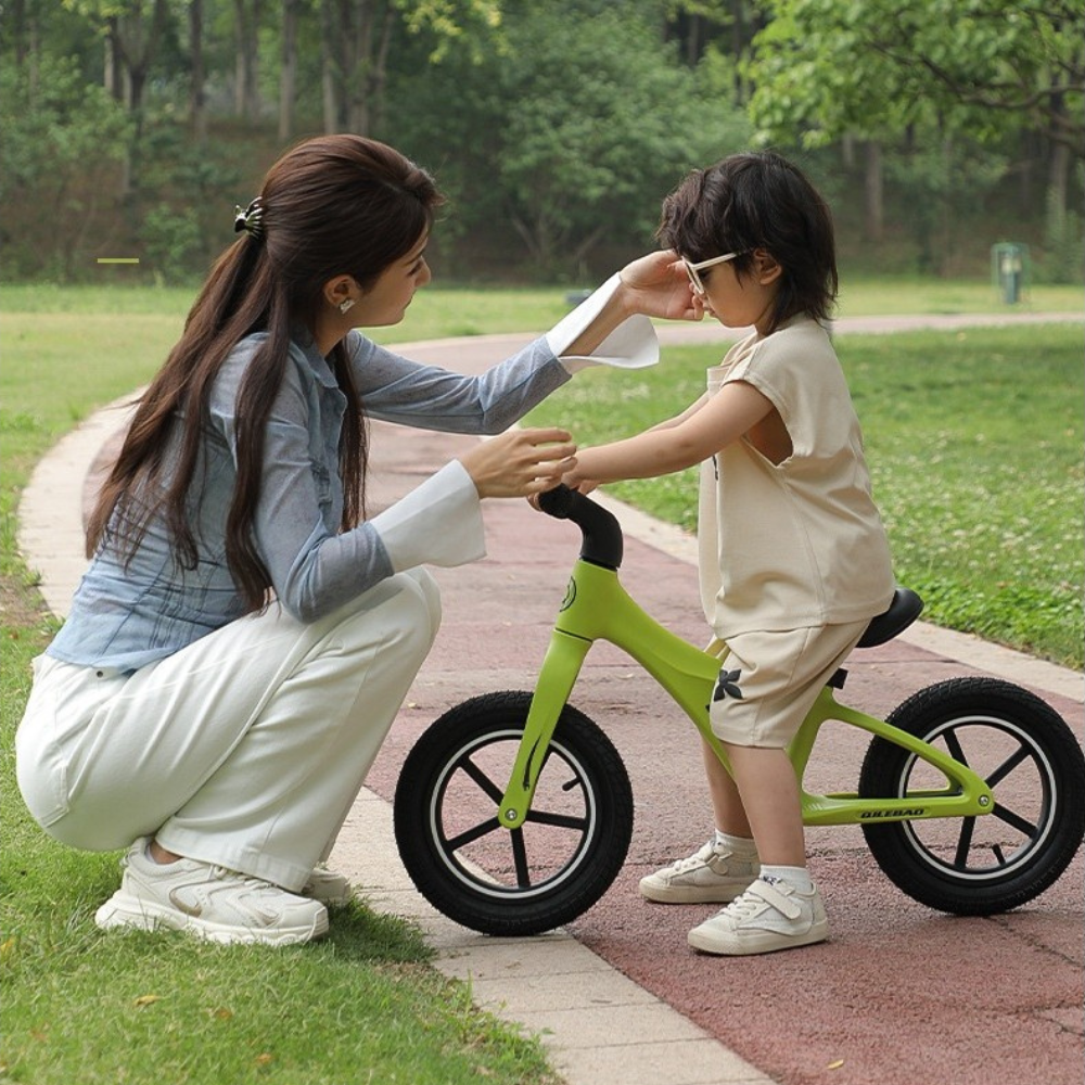 Bicicleta pentru Copii, Fara Pedale, Roti Silentioase, Sezut Reglabil, 2-6 Ani