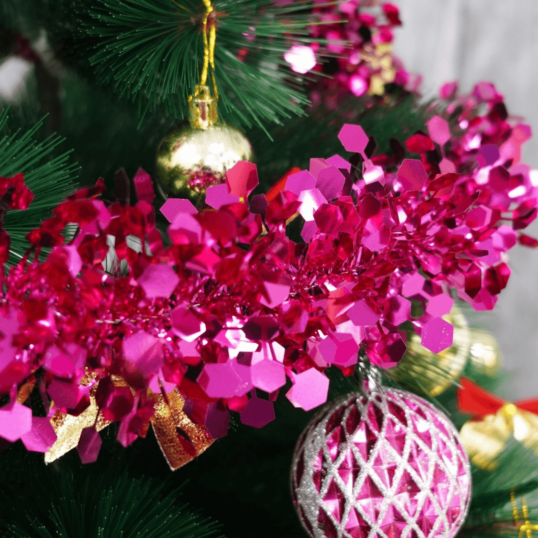 Beteala de Craciun, Diverse Modele, 2m x 11cm, Rosu, Albastru, Roz