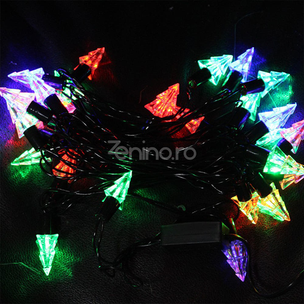 Коледна инсталация, 10 м кабел, 40 LED крушки, многоцветни, 8 светлинни ефекта, черен кабел, 220V, контролер
