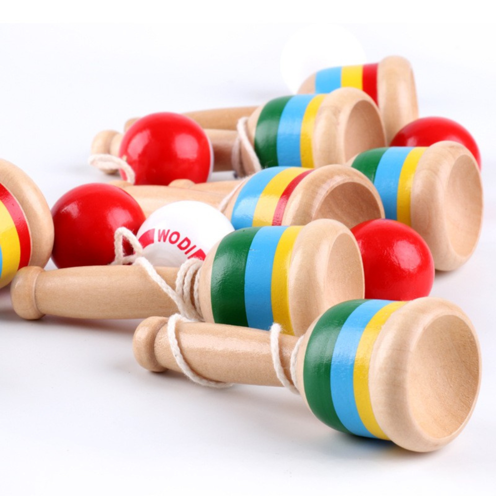 Mini Jucarie Cupa Interactiva, Lemn, Copii si Adulti, Tip Kendama