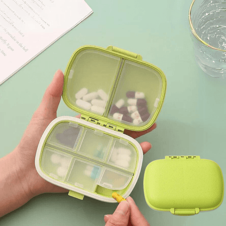 Organizator Medicamente, 8 Compartimente, Portabil, Dimensiune Compacta, 11x7cm, Plastic