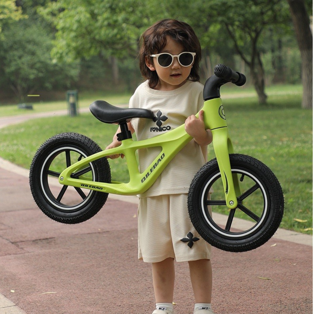 Bicicleta pentru Copii, Fara Pedale, Roti Silentioase, Sezut Reglabil, 2-6 Ani