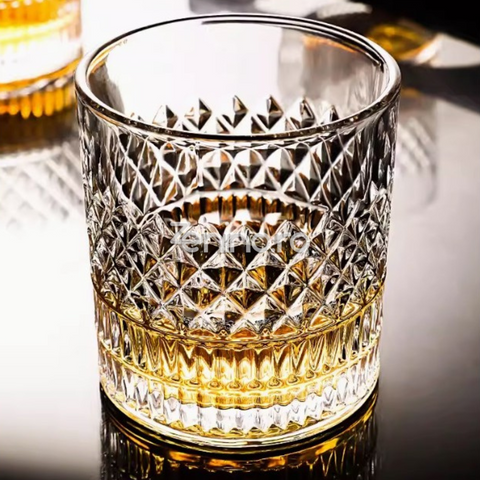 Set 4 Pahare de Whisky, 335ml, Model Clasic, Rezistent la Socuri, Usor de Curatat, din Sticla, Transparent